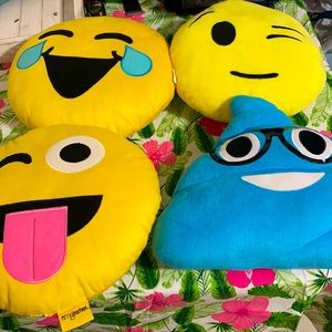 Emoji pillows